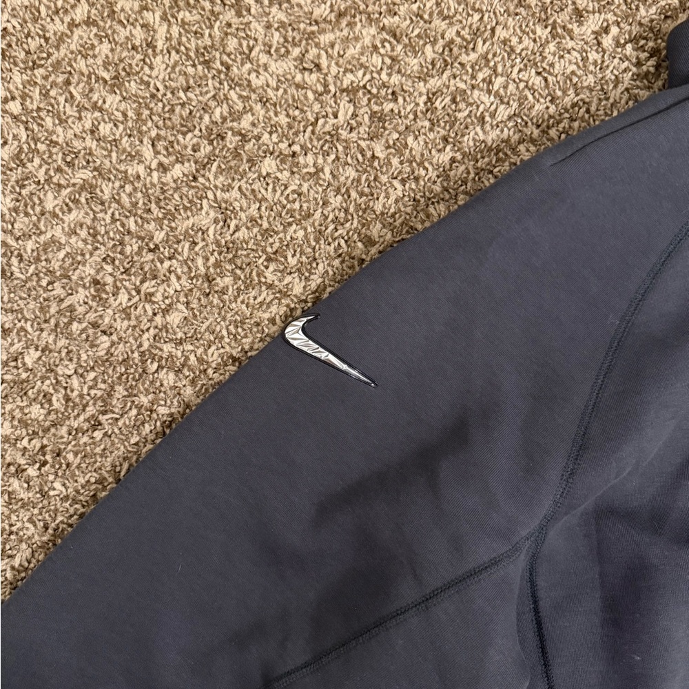 NFL Black Zip Up Sweater - Picture 6 of 6